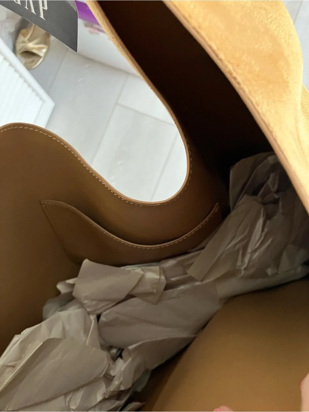 NWT GAP Vegan Suede Slouchy Tote  (Honey Brown )